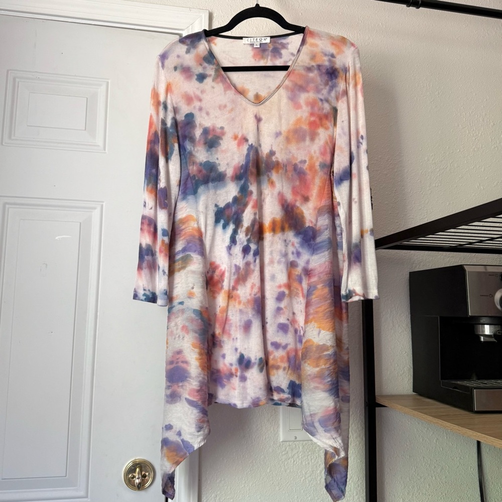 Citron rayon knit mixed media draped sharkbite hankerchief tie dye tunic top